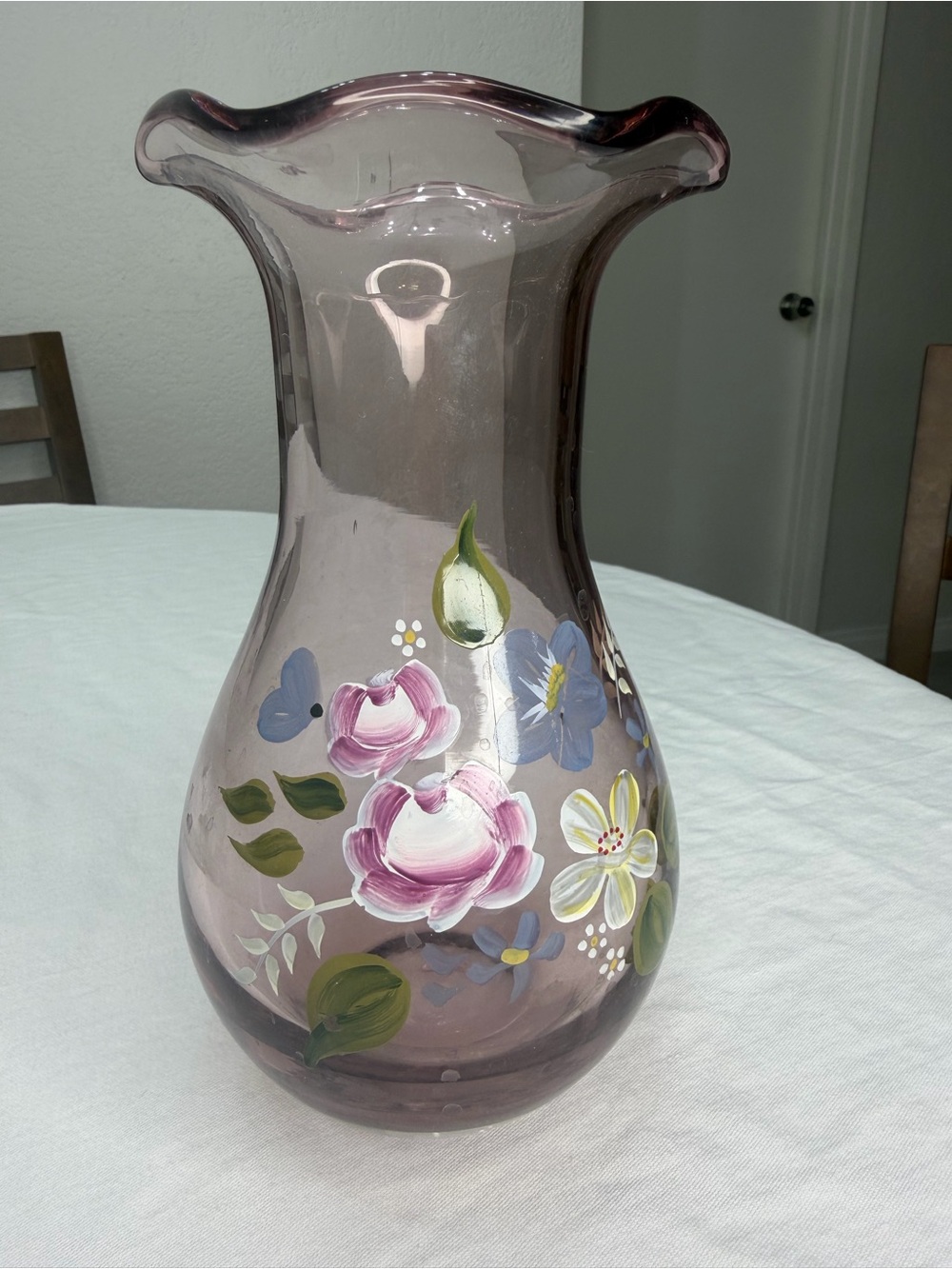 Vintage hand painted amethyst Fenton ruffle vase